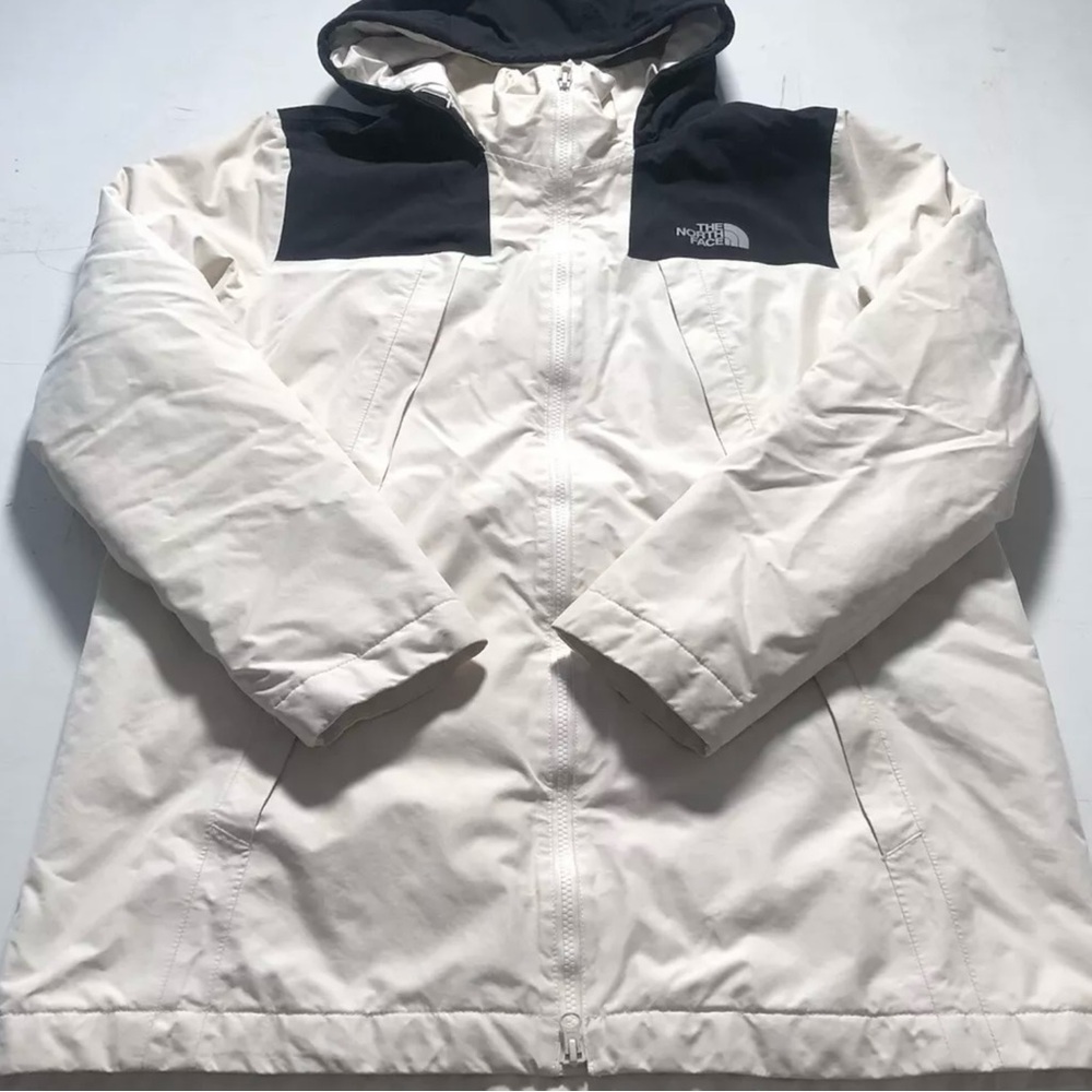 A56 Women's THE NORTH FACE GABBY
Insulated Parka Cream White & Black XL
